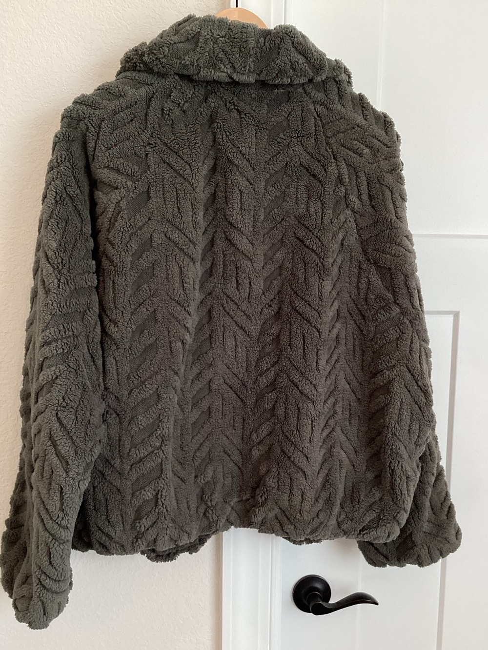 Anthropologie Textured Fuzzy Jacket Pilcro Faux Fur New XL Olive Grey - Picture 10 of 15